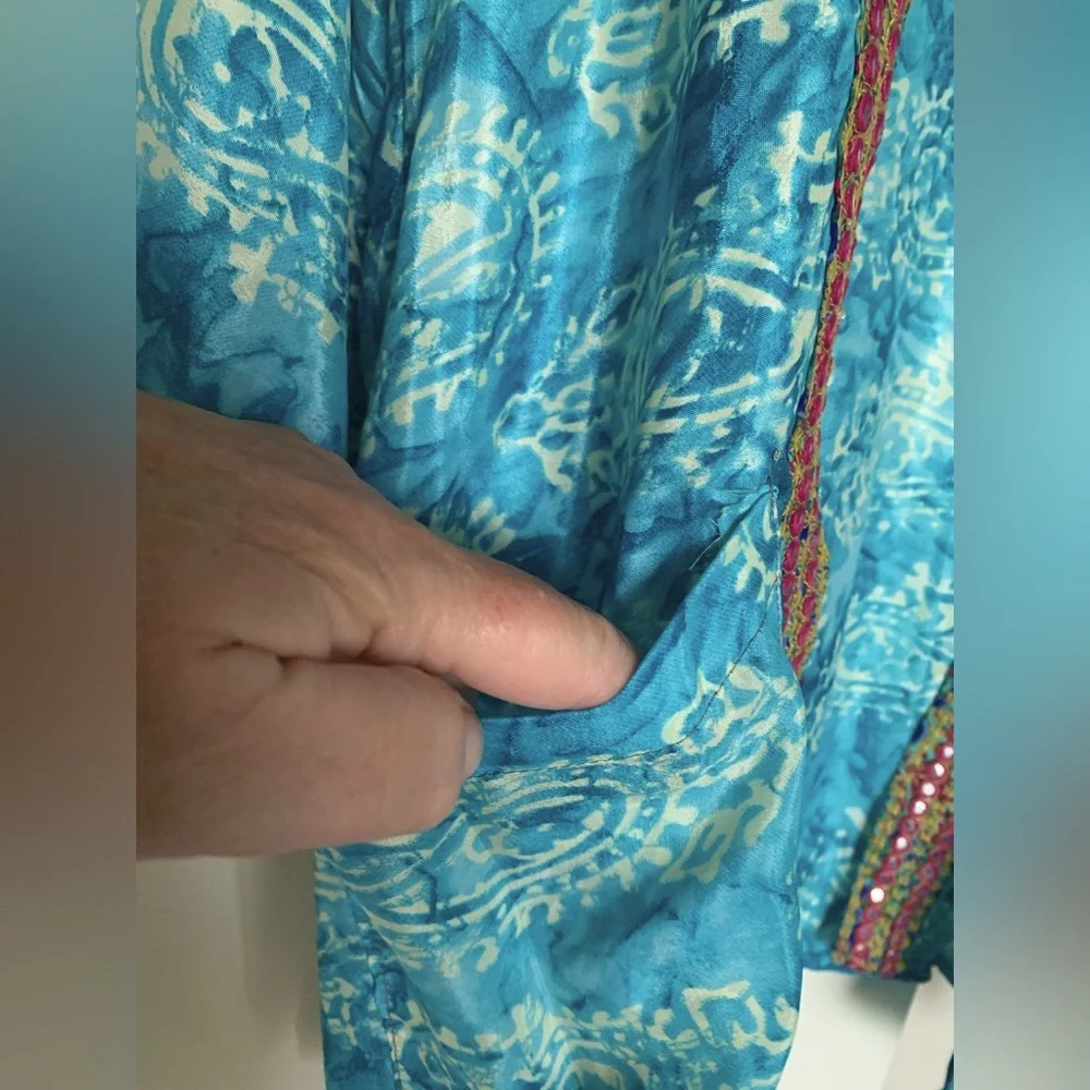 White Waves Silk Blend Kimono Cardigan - One Size NWOT🌴